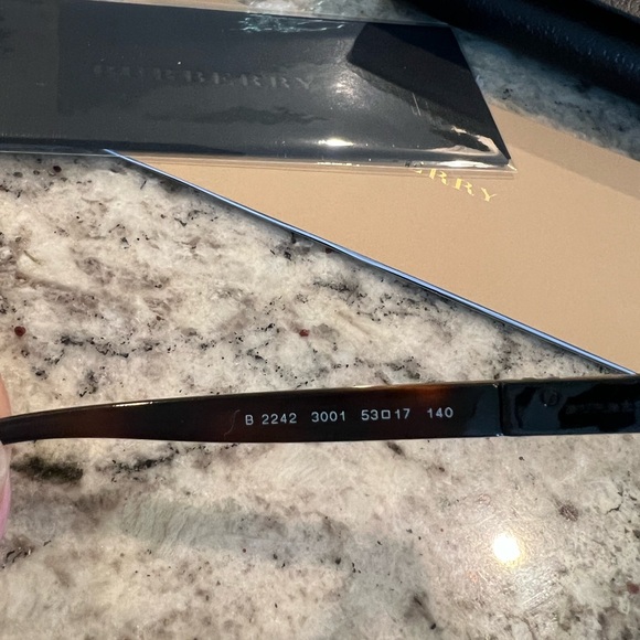 Brand new unisex, Burberry ophthalmic frame - Picture 4 of 5